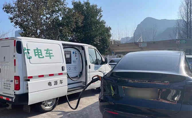 晋源区汽车搭电